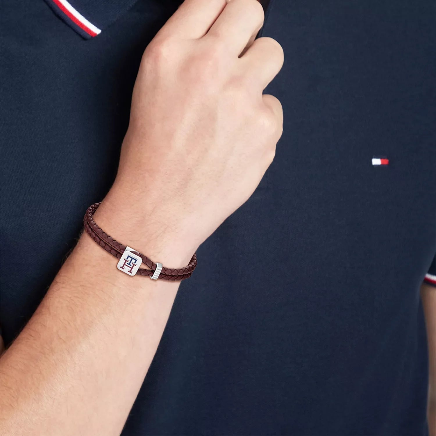 TOMMY HILFIGER brúnt leður herraarmband