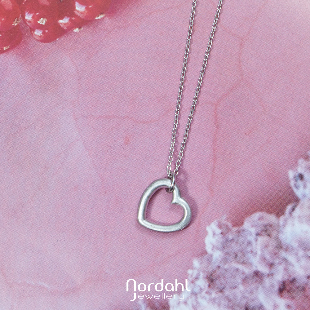 NORDAHL JEWELLERY Love hálsmen