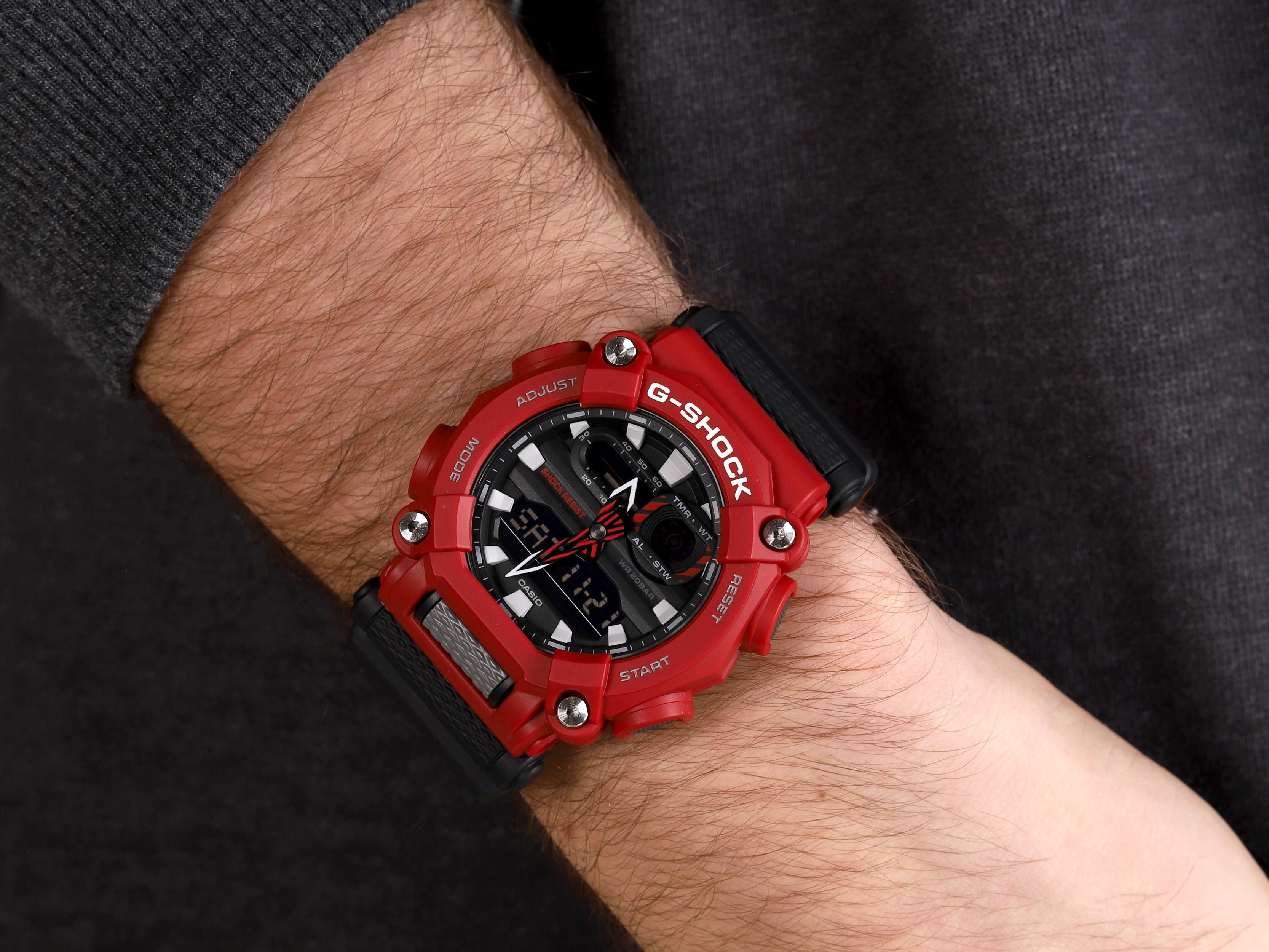 CASIO G-Shock  GA-900-4AER